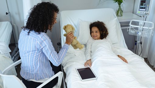 Photo of a mother and daughter at the hospital