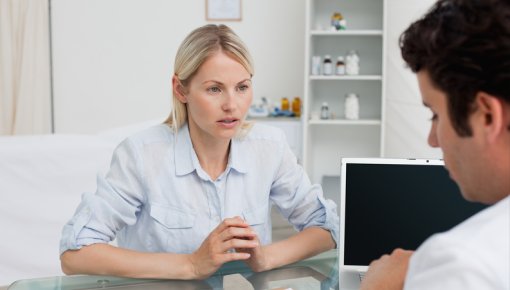 Photo of a woman at the doctor's