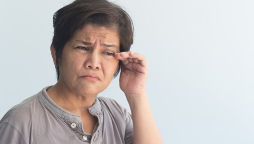 Photo of woman with stinging eye